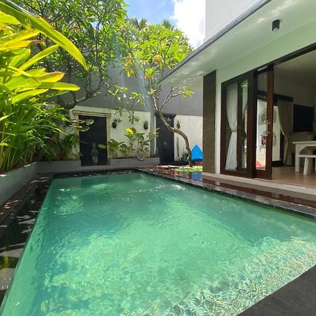 Villa Mayu Dedaries Seminyak  Luaran gambar