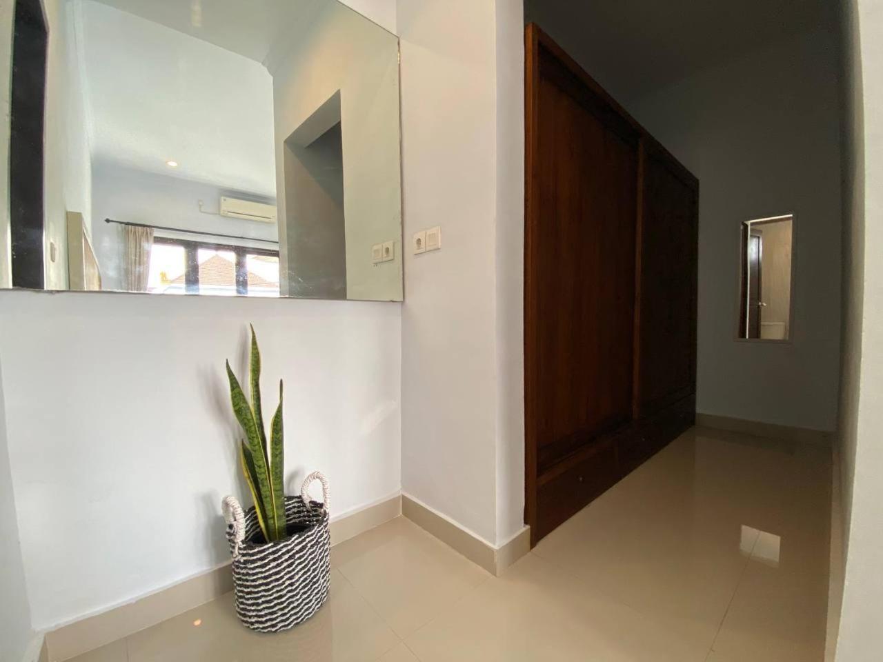 Villa Mayu Dedaries Seminyak  Luaran gambar