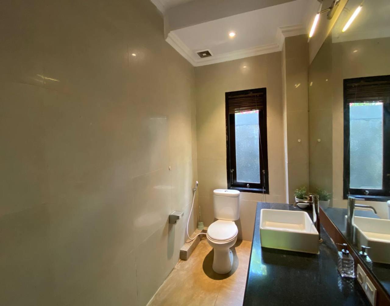 Villa Mayu Dedaries Seminyak  Luaran gambar